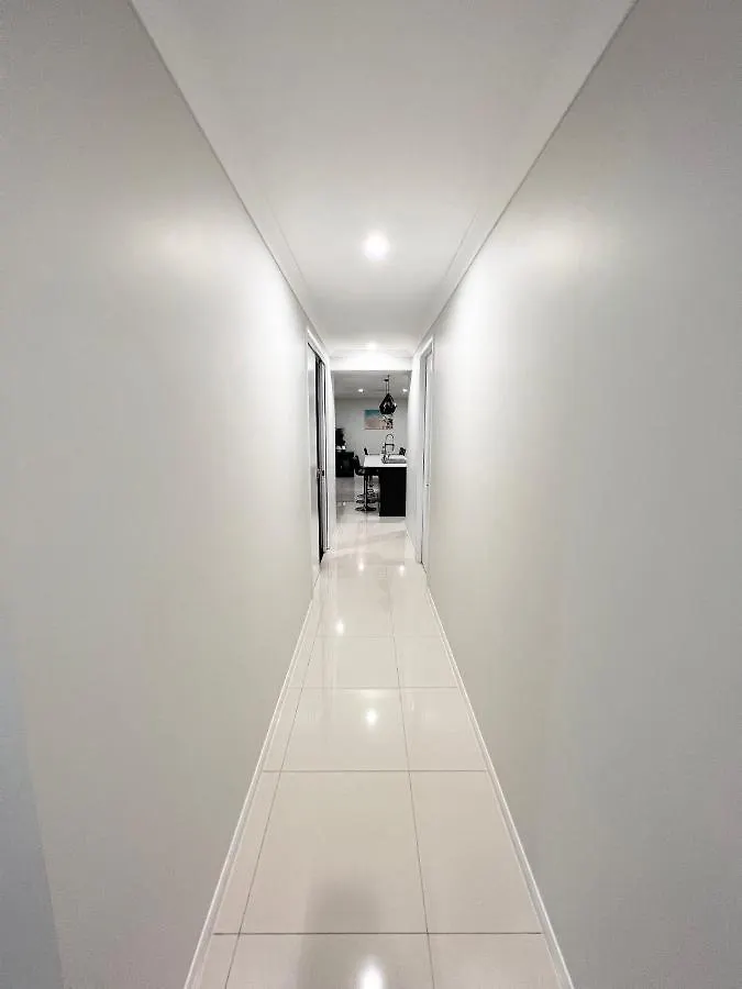 Plantation Retreat 4 Bedroom Modern Home Landsborough